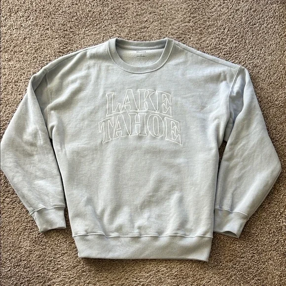 Hollister Lake Tahoe Sweatshirt - Picture 2 of 6